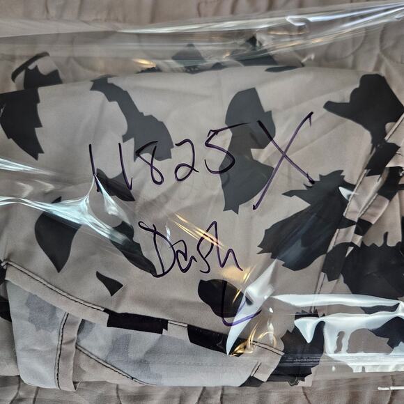 NWT Sexy Leopard Satin Feel 2 Piece Pajama Set Sz L - Picture 9 of 9